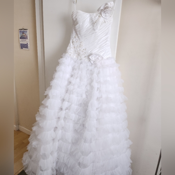 Disney Sleeping Beauty Alfred Angelo 203 Wedding - Picture 10 of 16